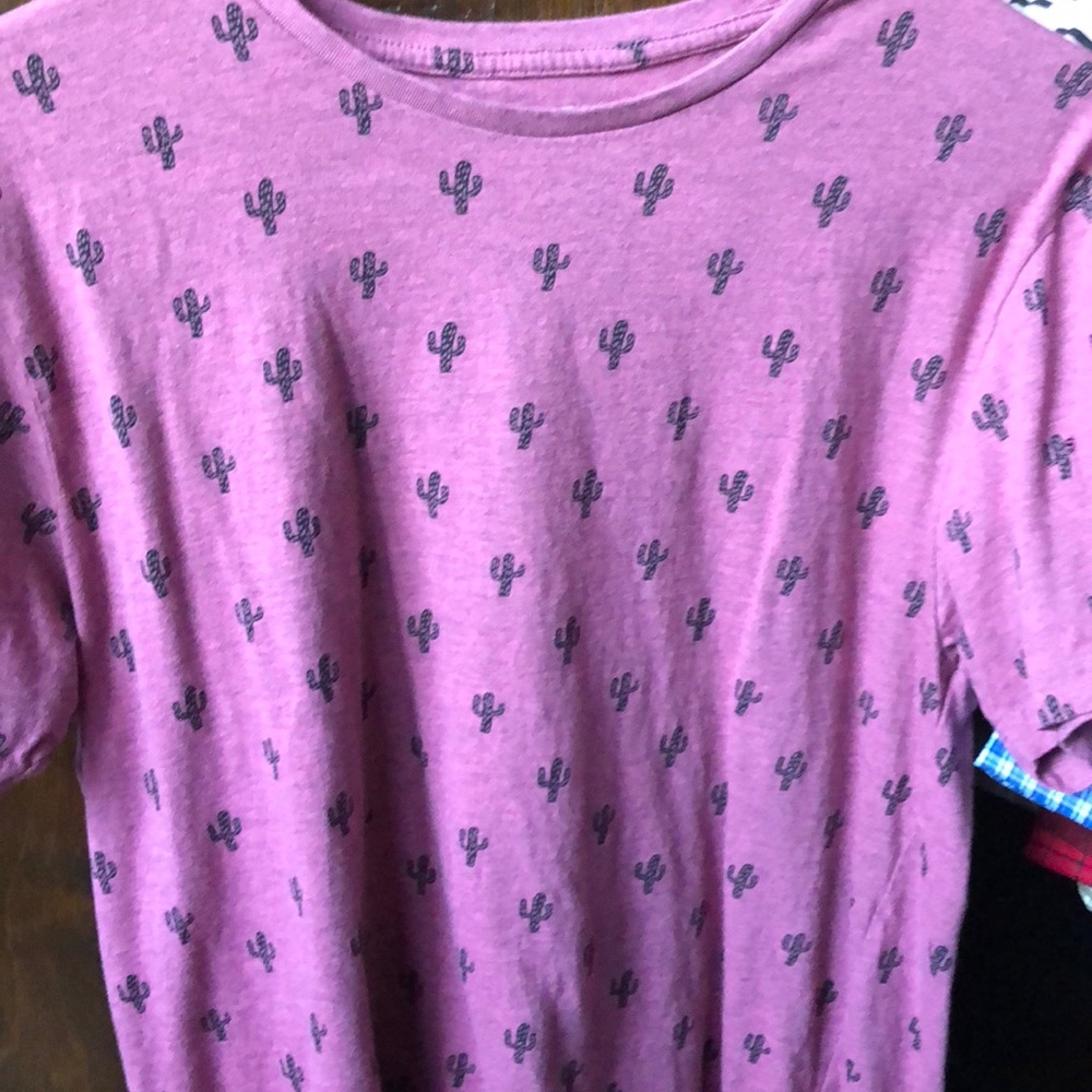 Brand new men’s designer shirt w/Cactus’s